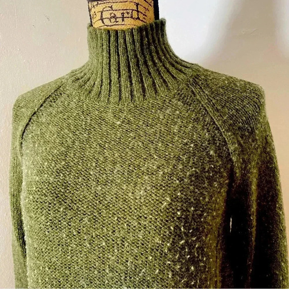 American Eagle Turtleneck Drapey Green Sweater Women’s Small - Picture 1 of 9